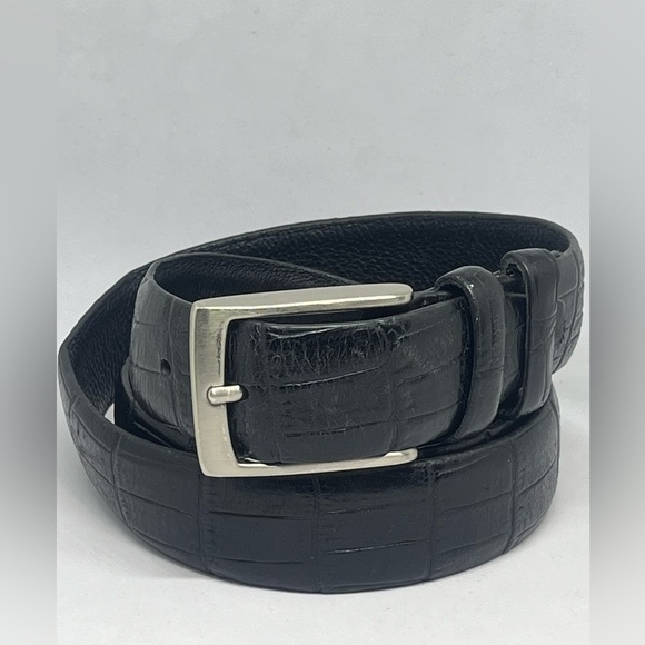 Stylish Black Croc-Embossed LEATHER Belt with Silver Buckle. DRESS BELT. - Picture 3 of 7